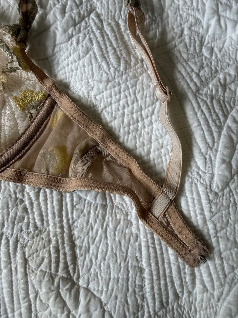 Parisa Nude Lace Bra & panty lingerie set with yellow embroider flowers nwt - Picture 11 of 16